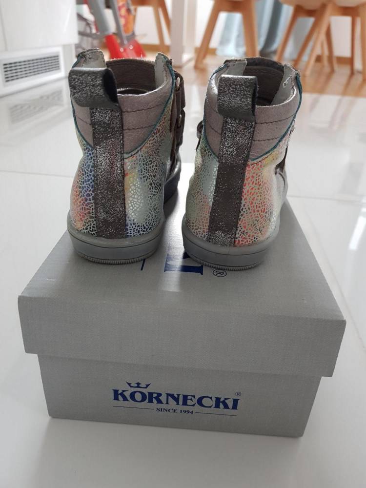 ox_buty-kornecki-skorzane-trzewiki-dla-dziewczynki-r28