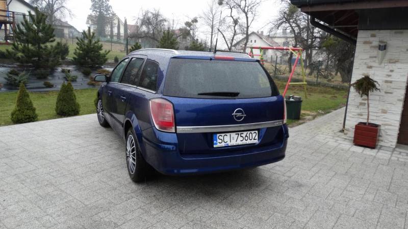 ox_sprzedam-opel-astra-iii-2008r-17-cdti-niski-przebieg
