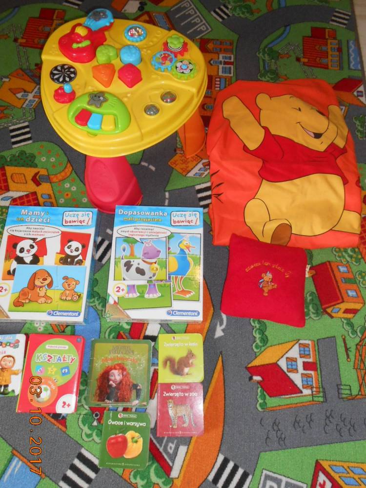 ox_stolik-edukacyjny-puzzle-ksiazeczki-posciel
