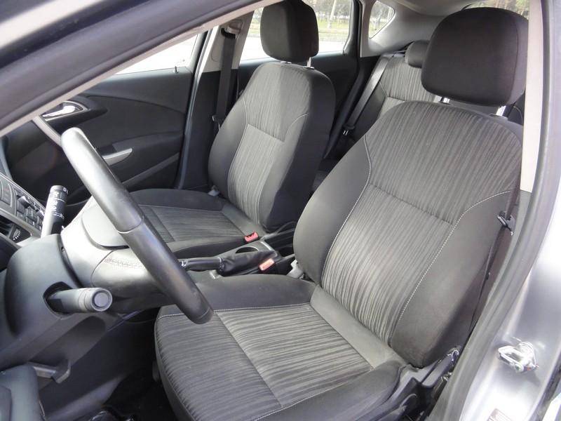 ox_opel-astra-j-17-cdti-110-km-2011-rok-nawigacja-tempomat-klimatyzacja