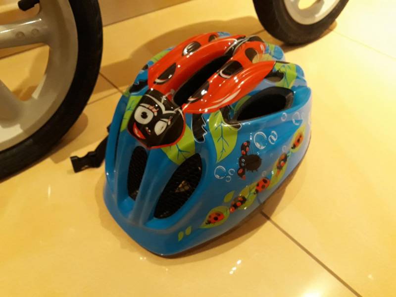 ox_rowerek-biegowy-firstbike-koszyk-kask