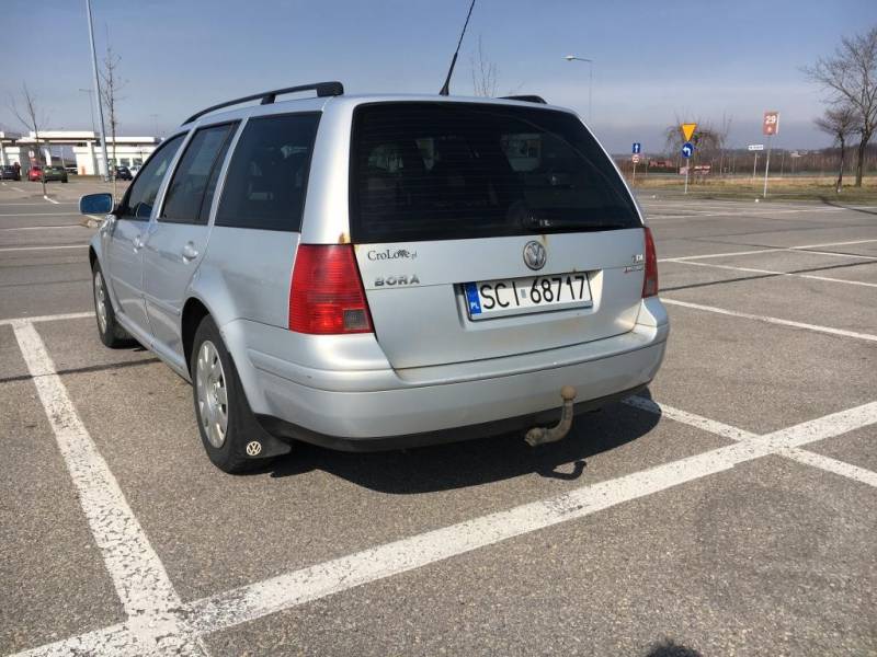 ox_volkswagen-bora-kombi-19tdi-115km-4x4-4motion-tempomat-zarejestrowany