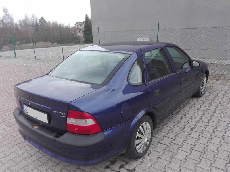 ox_opel-vectra-b-16-benzyna