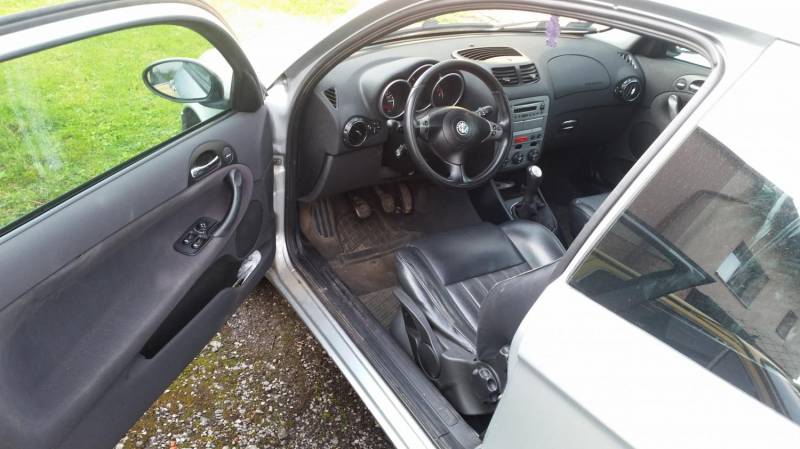 ox_alfa-romeo-147-16-120km