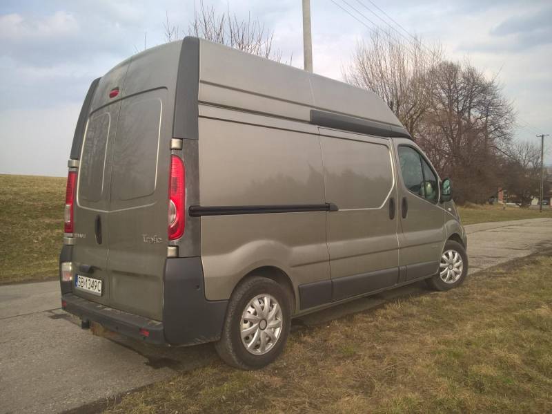 ox_renault-trafic-2008r-20dci-115k-klimatyzacja