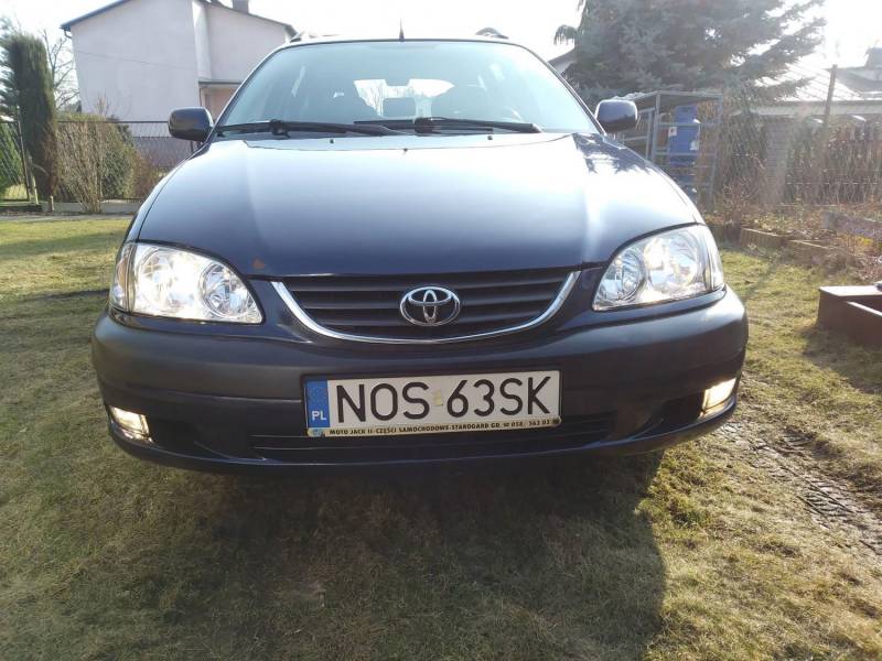 ox_sprzedam-toyote-avensis-kombi-silnik-d4d-2001r-okazja