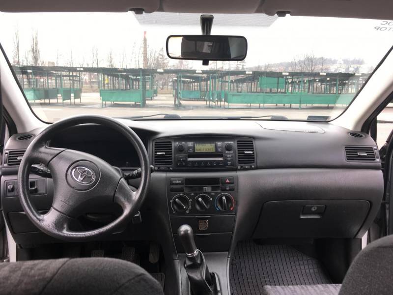 ox_sprzedam-toyota-corolla-14-benzyna