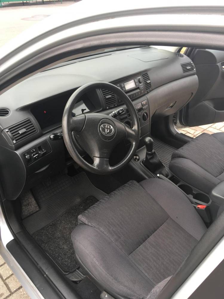 ox_sprzedam-toyota-corolla-14-benzyna