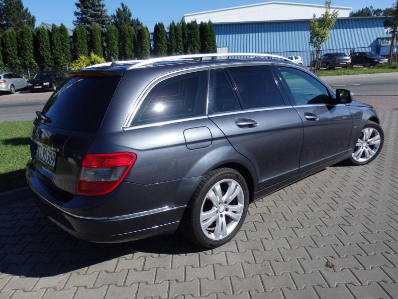 ox_mercedes-w-204combi-2007r-22-cdi-avangarde