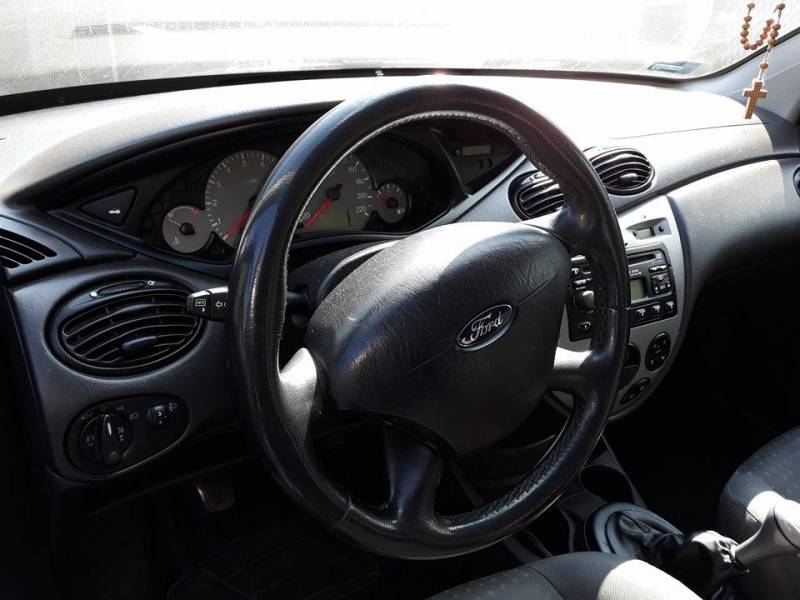 ox_ford-focus-18-lpg-2003r