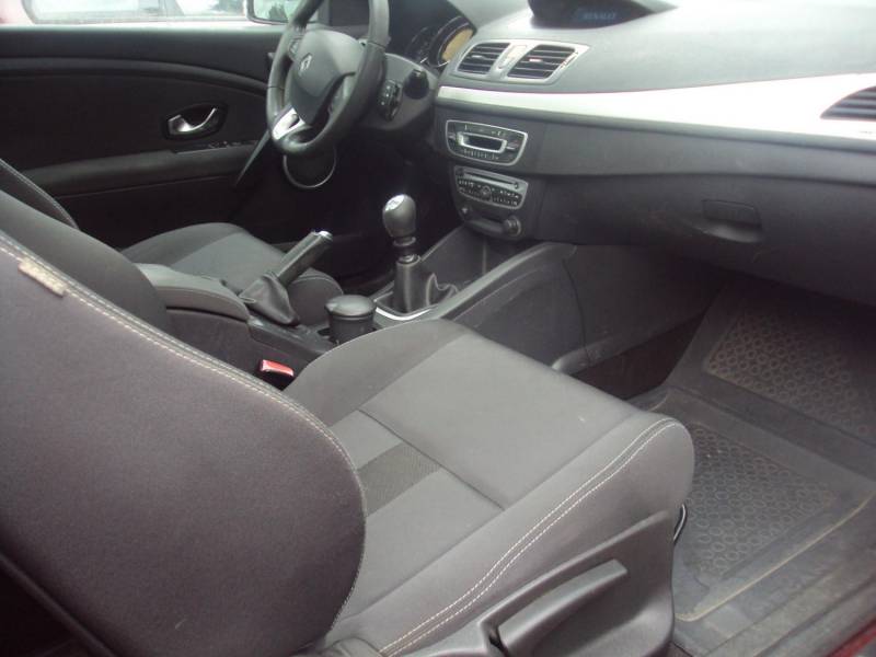 ox_sprzedam-renault-megane-coupe-wersja-limitowana