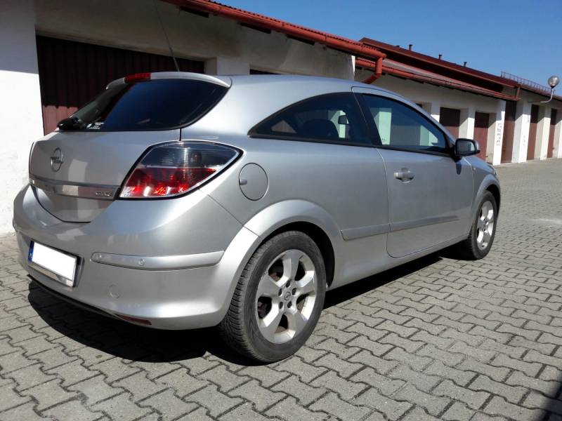 ox_sprzedam-opel-astra-h-gtc-19-cdti-120-km-6-biegow-wersja-sport