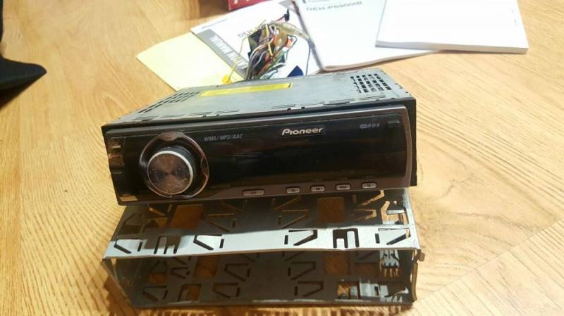 ox_radio-mp3-cd-pioneer-deh-p6900ib-mocne-radio