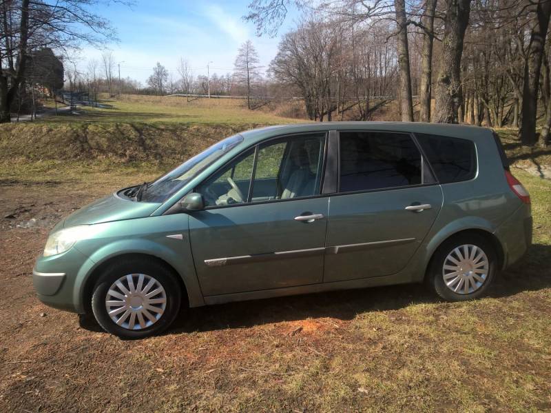 ox_renault-grandscenic-2005r-20-16v-benzyna-plus-lpg