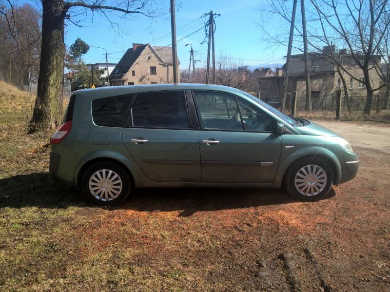 ox_renault-grandscenic-2005r-20-16v-benzyna-plus-lpg