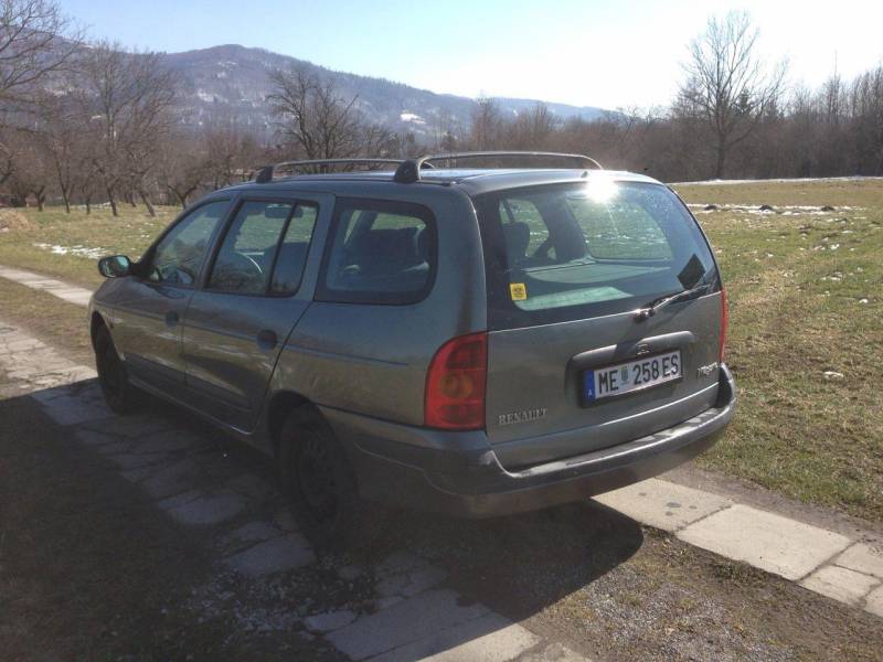 ox_renault-megane-14-benzyna-klimatyzacjaabsopony-zimowe2000rok