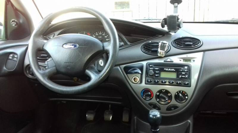 ox_ford-focus-kombi-18-tdci-2004-r-z-hakiem-holowniczym