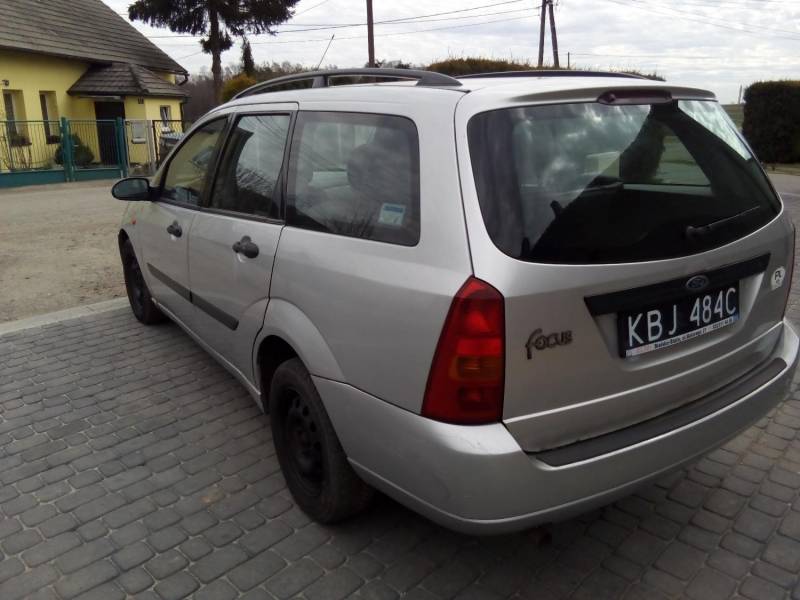 ox_ford-focus-19992000-r-1-wlasciciel