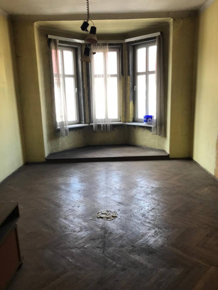 ox_cieszyn-stary-targ-najem-duzego-mieszkania-do-remontu