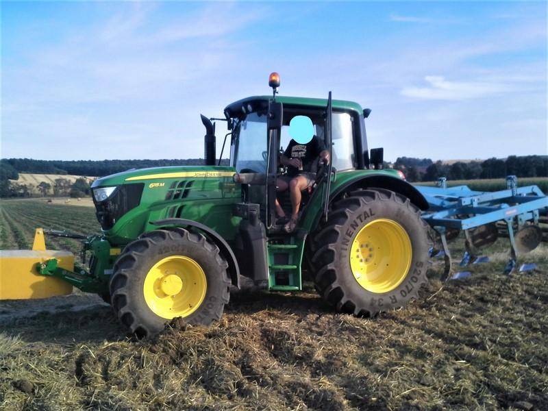 ox_ciagnik-john-deere-hit-143-km-600-mtg