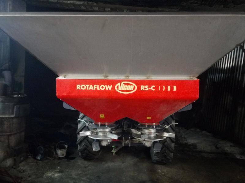 ox_ciagnik-john-deere-hit-143-km-600-mtg