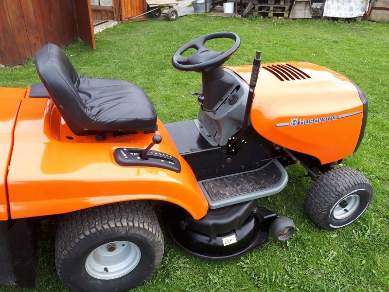 ox_kosiarka-traktorek-husqvarna