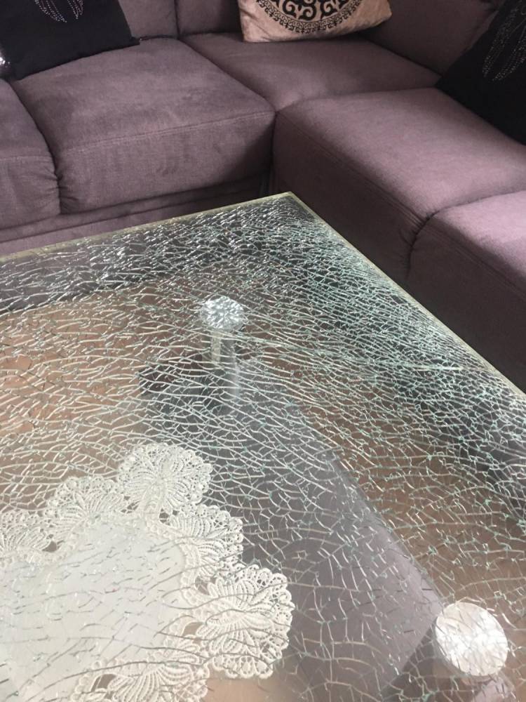 ox_stolik-szklany-stol-lawa-szklana-crashglass