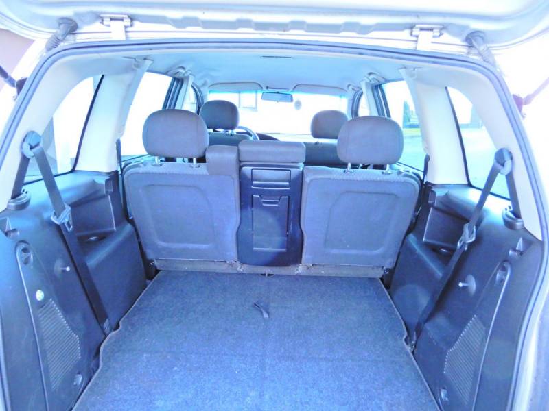 ox_opel-zafira-prywatnie