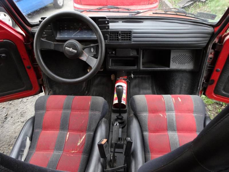 ox_fiat-126p-650