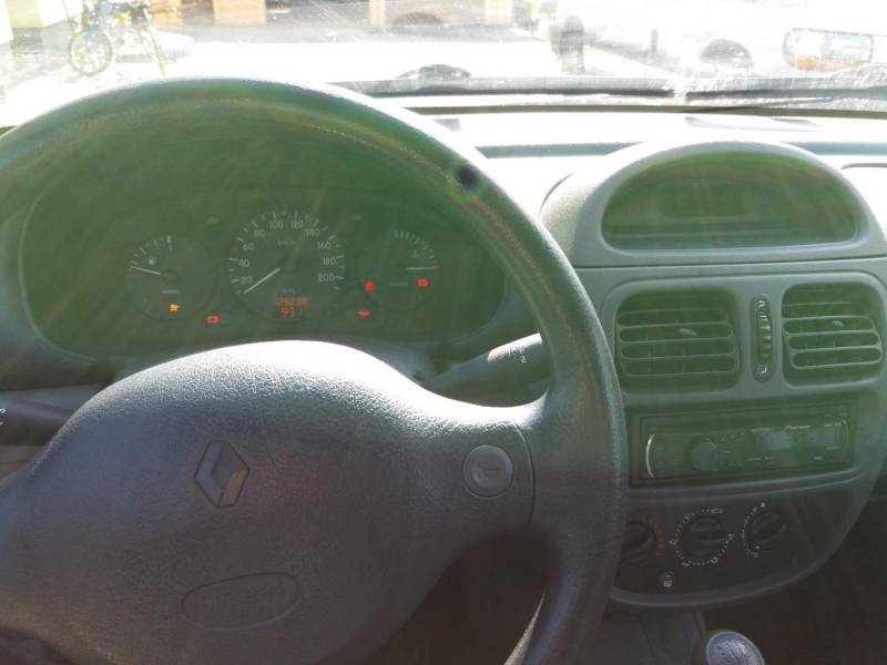 ox_renault-clio-ii-19d-1999r