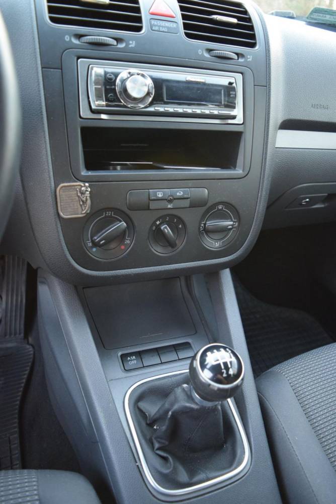 ox_vw-jetta-2007-19-tdi-stan-bardzo-dobry-zadbany-klimatyzacja