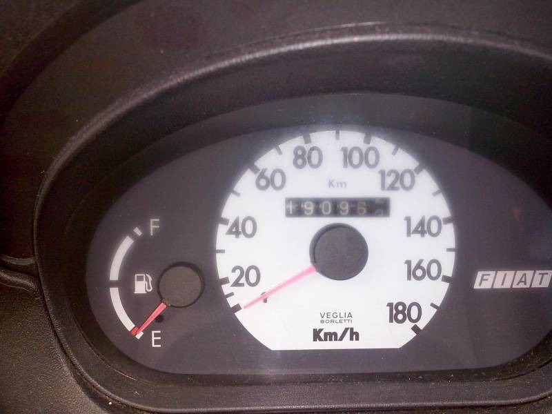 ox_fiat-seicento-09-2001r-190tys-benzynalpg