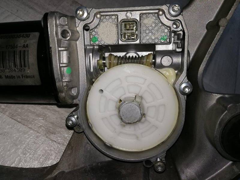 ox_silnik-wycieraczekprzekladnia-ford-connect