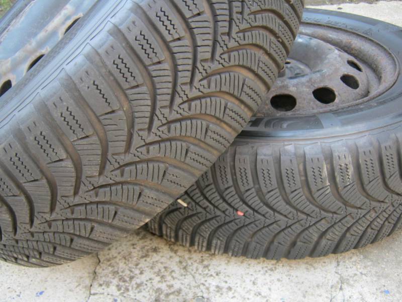 ox_opony-hankook-winter-17565-r14-felgi-honda-civic