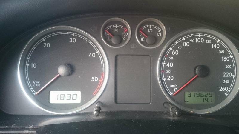 ox_bardzo-dobry-stan-passat-b5-19-tdi-130-km-rok-2001