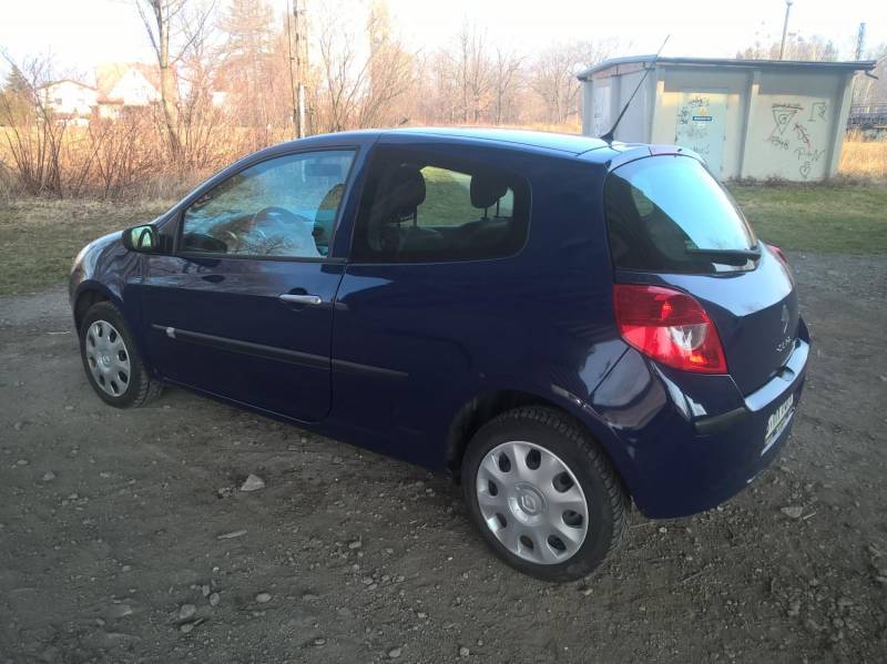 ox_renault-clio-3-2009r-12-benzyna