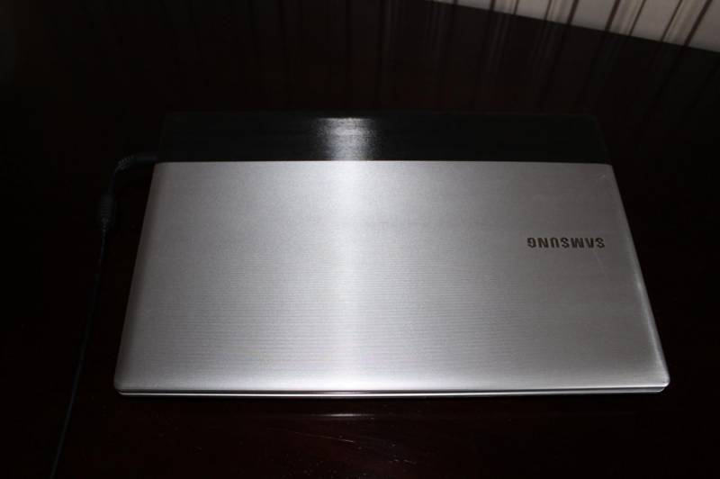 ox_laptop-samsung-rv511-gratis-tanio