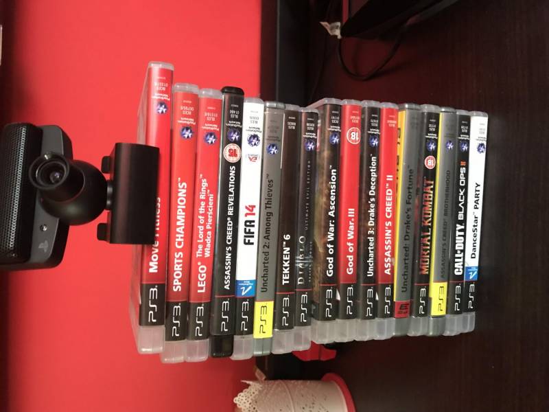 ox_konsola-ps3-super-slim-500gb-move-i-gry