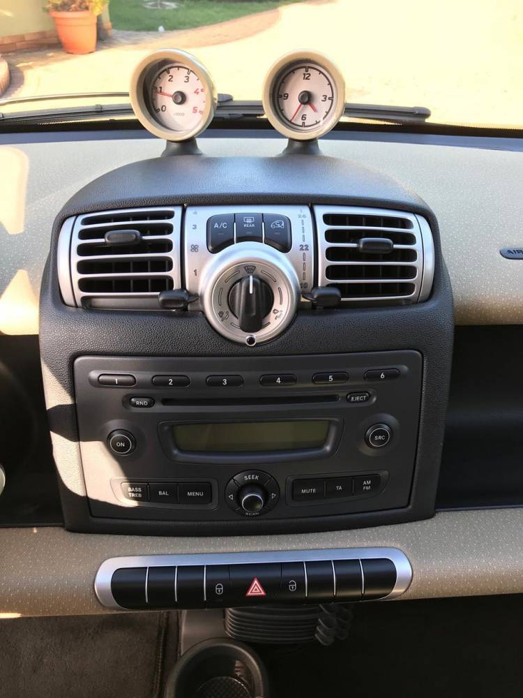 ox_smart-fortwo-coupe-cdi-2007r-przebieg-37000-km