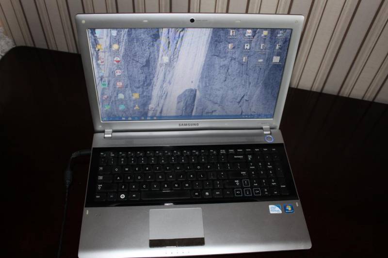 ox_laptop-samsung-rv511-gratis-tanio