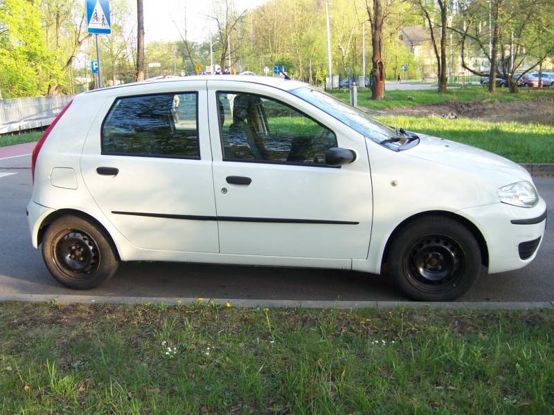 ox_fiat-punto-2-facelifting-2008-rok-13-jtd-diesel-klima-93440km
