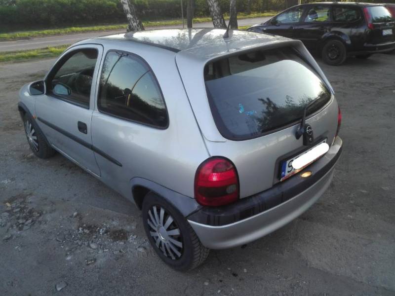 ox_opel-corsa-10-1999rwspomaganie