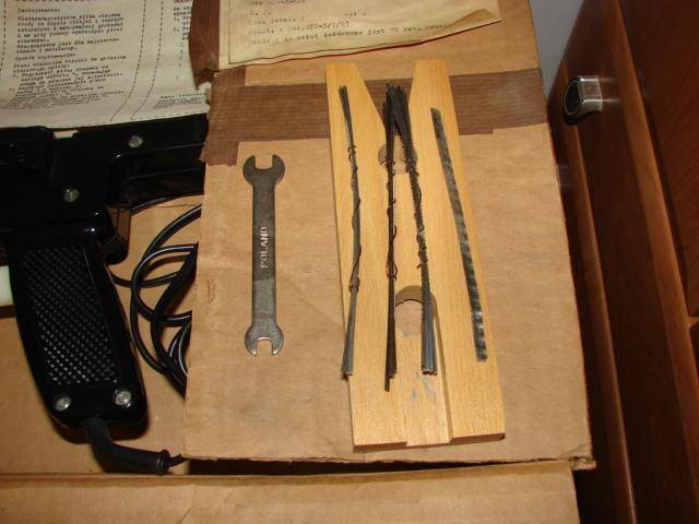 ox_dla-majsterkowiczow-elektromagnetyczna-pilka-wlosowa