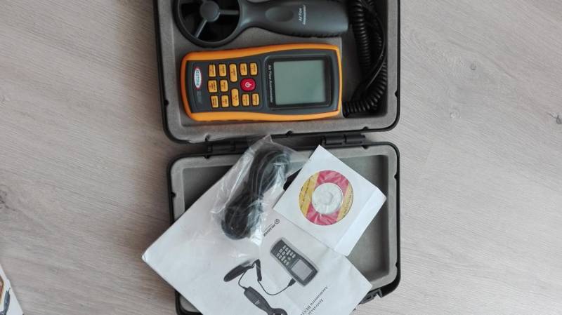 ox_anemometr-przeplywomierz-wiatromierz-temperatury