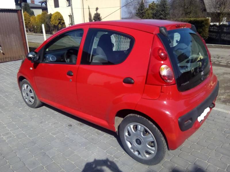 ox_miejski-samochod-peugeot-107-5drzwiowy