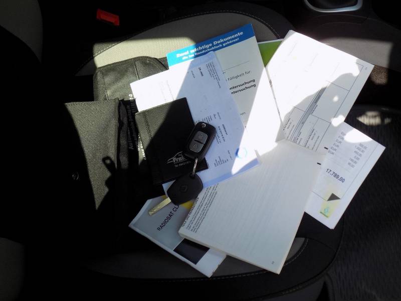 ox_renault-clio-iii-lift-klimatyzacja-alufelgi-5-drzwi-82tys-zadbany