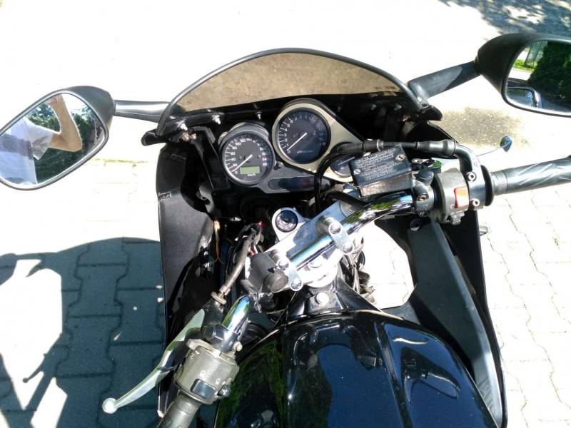 ox_yamaha-fzs-600-fazer-nowe-opony-i-napedod-motocyklisty