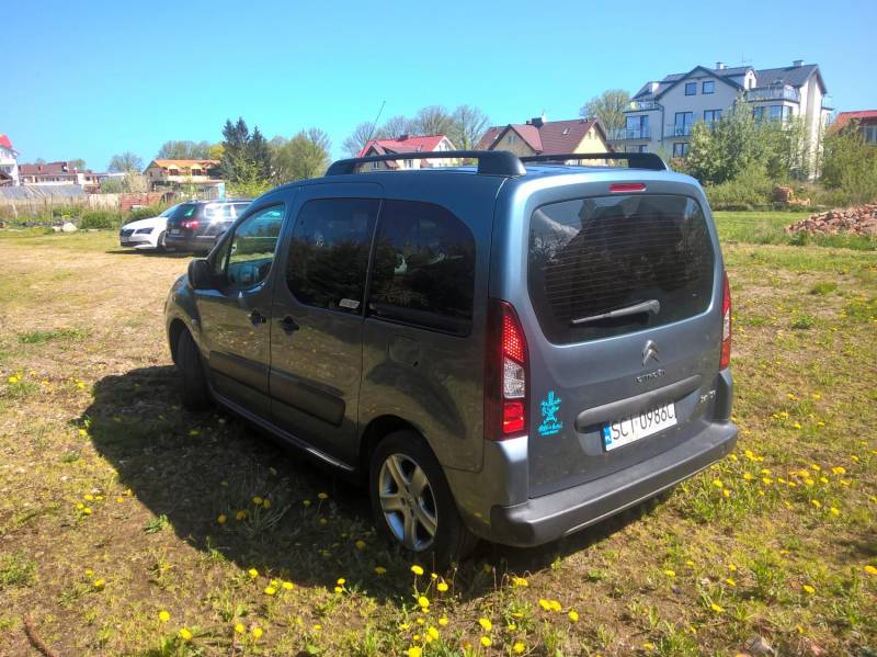 ox_citroen-berlingo-2012r-xtr-16-hdi-87200km-panorama-dach