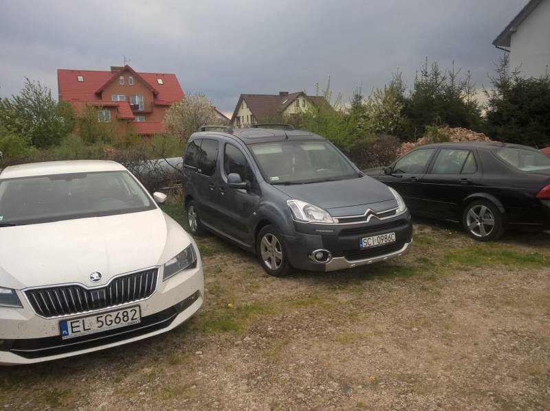 ox_citroen-berlingo-2012r-xtr-16-hdi-87200km-panorama-dach