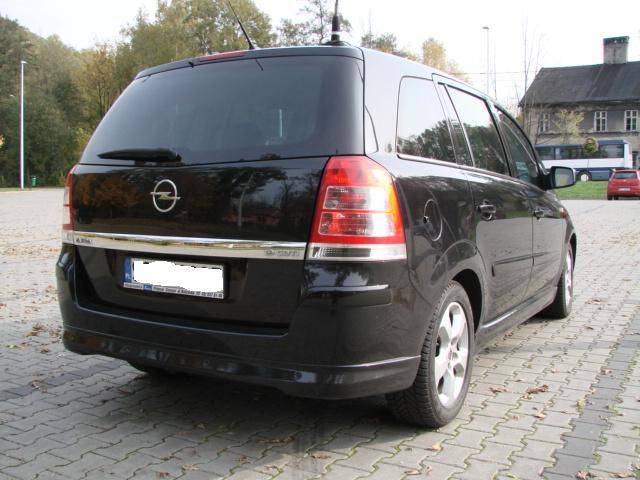 ox_opel-zafira-19-cdti-2010r